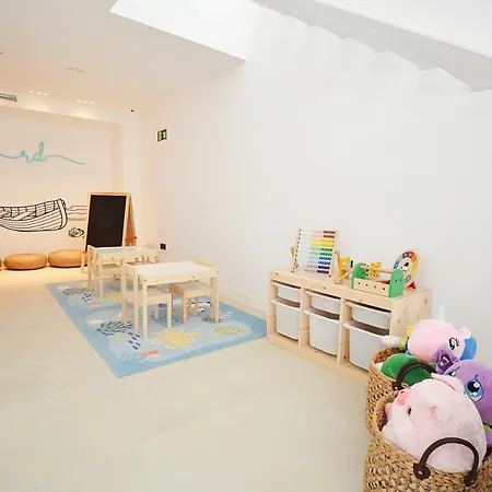 Aparthotel Galihost - Rd *